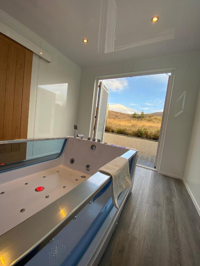 Highland Stays - Ben View Room & Jacuzzi Bath Fort William Eksteriør bilde