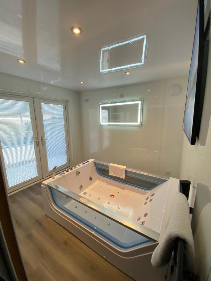 Highland Stays - Ben View Room & Jacuzzi Bath Fort William Eksteriør bilde